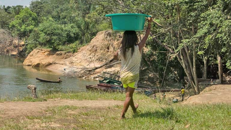 ¿Cuántos kilos de mineral vale una vida indígena?
