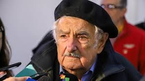 Mujica, la política como ejemplo