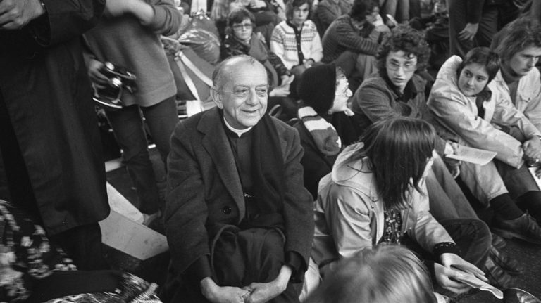 Dom Helder e a Cruzada de São Sebastião: pobres conseguem moradia digna