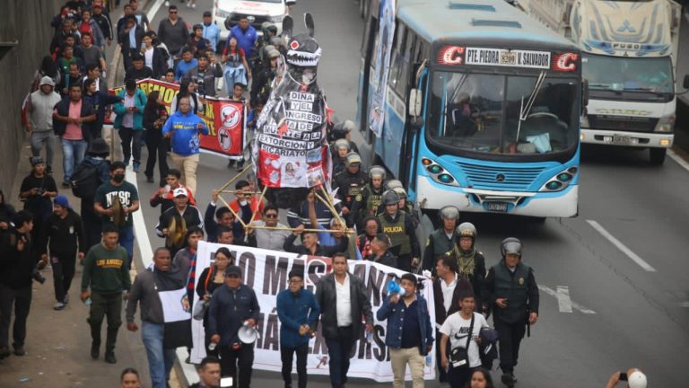 Comunicado de la Conferencia Episcopal Peruana ante el paro de transportistas