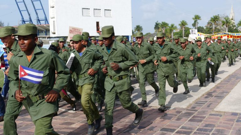 Cuba: Conciencia política de sus militares