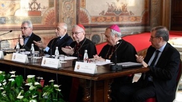 Cardenales: El papel moral de EEUU en el mundo está bajo examen