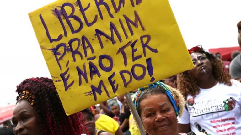 Combatir la violência contra las mujeres: “esta lucha sigue siendo urgente”. Entrevista com Cristiani Gentil Ricordi