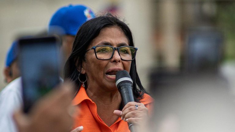 Cuando el insulto revela la historia
