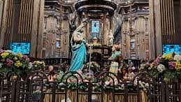“Morada consagrada por Deus, rogai por nós”