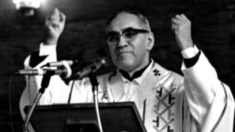 Mons. Romero: “Algo nuevo en la historia reciente de nuestra Iglesia – la persecución”