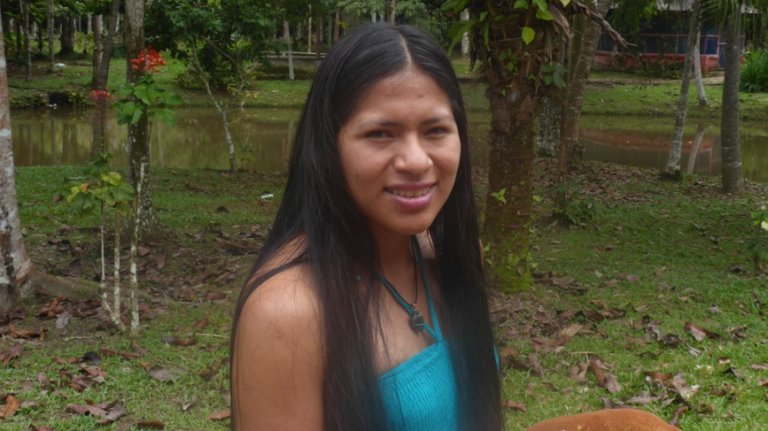 Yanua Vargas denuncia la situación de la mujer en la Amazonía