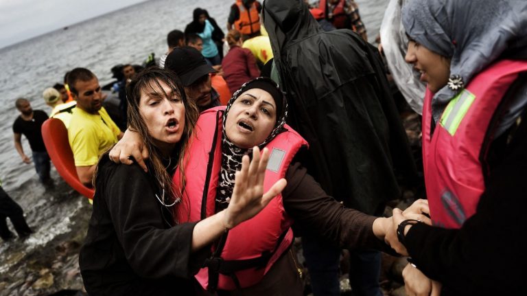 Que el mundo escuche el clamor de los refugiados. El Papa recibe a Filippo Grandi (ACNUR)