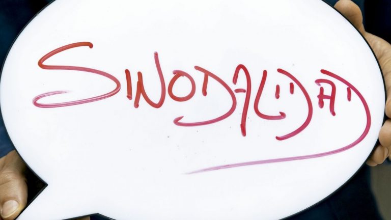 Por uma Igreja sinodal: comunhão, participação e missão