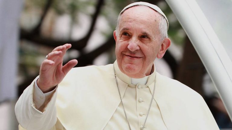El Papa continúa su recuperación de forma “satisfactoria” y está “conmovido” por el cariño recibido