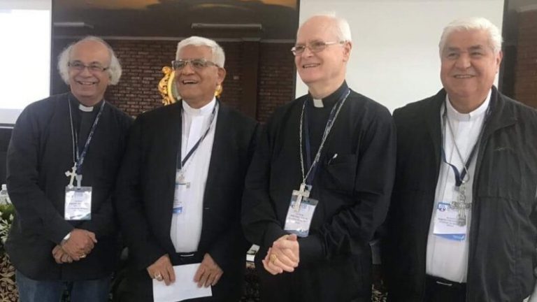 El CELAM “rechaza y condena categóricamente” las agresiones e injurias de un Diputado contra el Papa Francisco y la CNBB