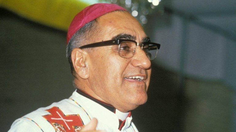 Comentarios bíblicos: 28º domingo ordinario – B. ¿Qué dice Mons. Romero?