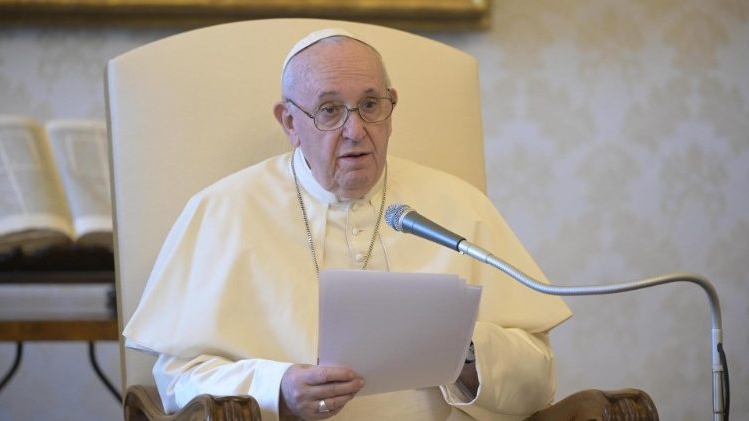 Audiencia del Papa: somos libres en la medida que servimos a los otros, a los pobres