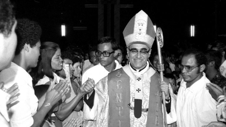 Comentarios bíblicos: 4º. Domingo de Cuaresma C. ¿Qué dice Mons. Romero?