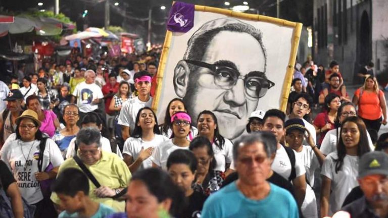 El pecado personal es la base del gran pecado social