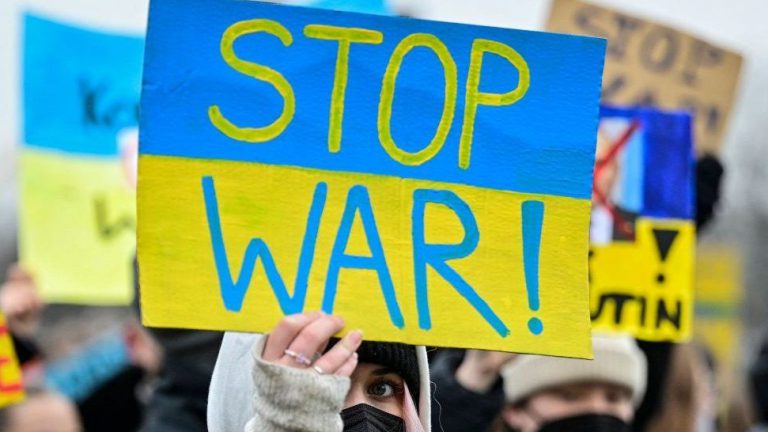 Parar as guerras, construir a paz