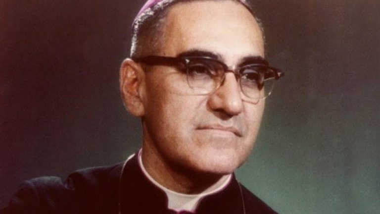 Comentarios bíblicos: La Pascua que la Iglesia continúa viviendo