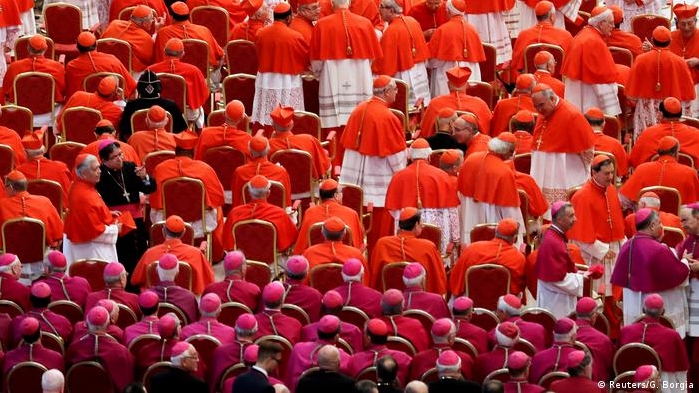 Os primeiros elevados ao cardinalato pelo papa Francisco universalizando o Colégio de cardeais até o consistório de 27/08/2022