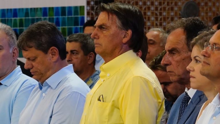 Fiasco bolsonarista em Aparecida