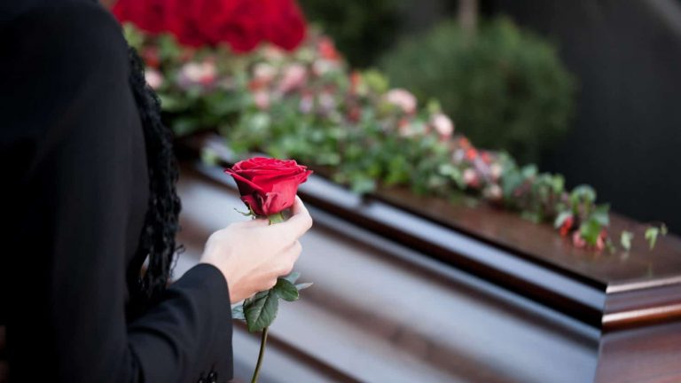 Después de todo, no hubo un funeral solitario