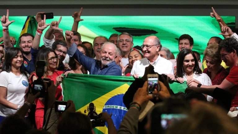 Governo Lula: cuidar do povo brasileiro