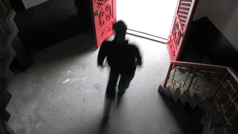 La violencia primera