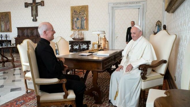 “En demasiados sectores de la Iglesia los fieles LGBTQ+ son tratados como leprosos, como plaga” James Martin sj