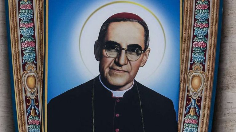Comentarios bíblicos: Evangelizar no es solo decir palabras