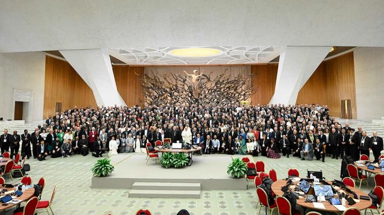 Carta de la XVI Asamblea General Ordinaria del Sínodo de los Obispos al Pueblo de Dios