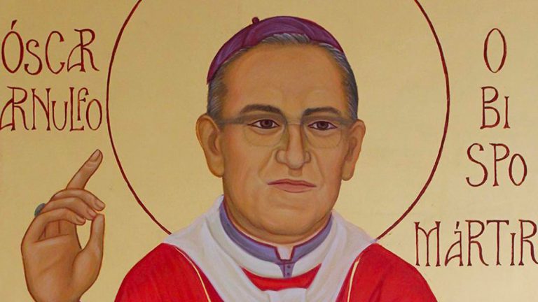 Comentarios bíblicos: La Iglesia tiene siempre una palabra de esperanza