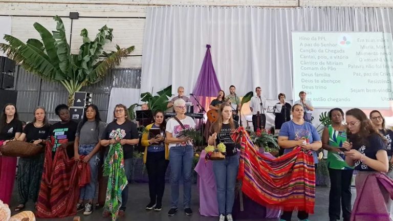 O abraço, o grito e o rio!