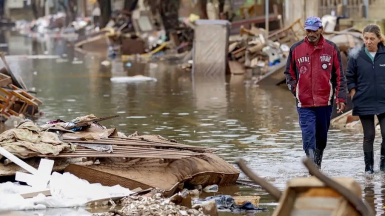 Los pobres: las principales víctimas del ecocicio