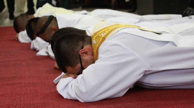 Buena noticia: habrá sacerdotes casados