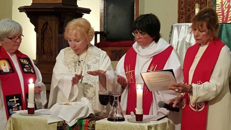La conveniencia del sacerdocio para las mujeres