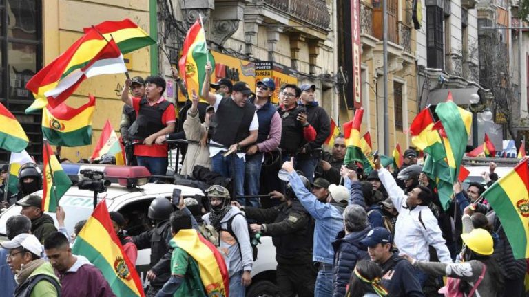 Bolívia: E o golpe também pegou a Igreja