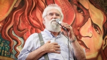 Elogio del padre: “quien no vive para servir no sirve para vivir”