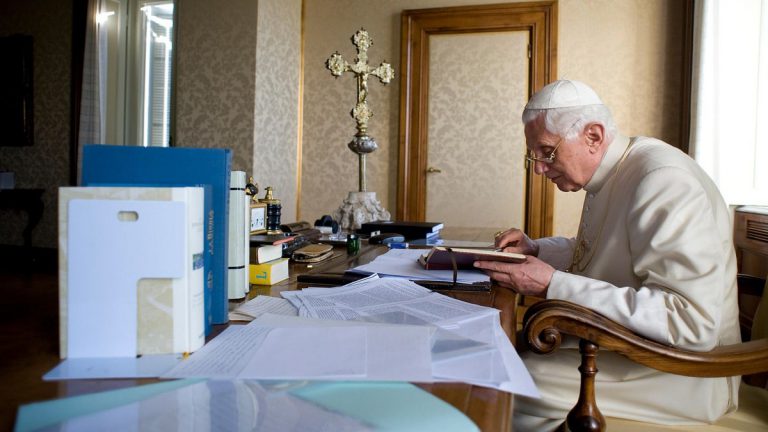Joseph Ratzinger: de teólogo conciliar a vigía de la ortodoxia