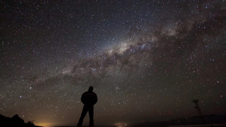 A necessidade de revoluções espirituais por um físico quântico