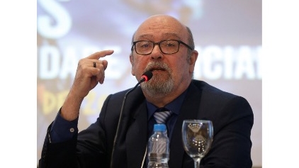 La hipótesis interrumpida y el Estado puesto de rodillas