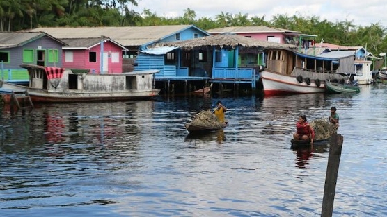 Entre rios e distâncias: o desafio de ser uma Igreja das margens na Amazônia