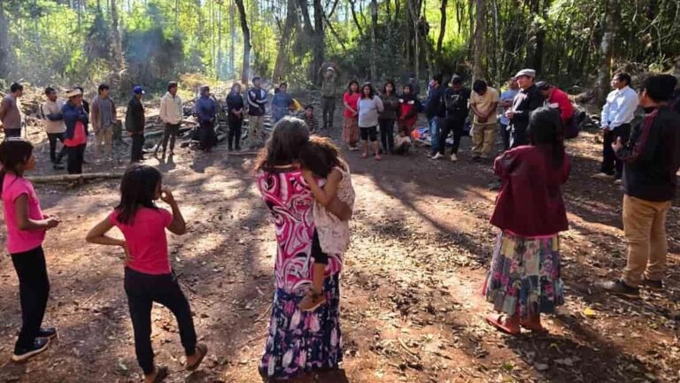 Ante los desalojos de pueblos originarios en Argentina, levantamos la voz: la vida y los territorios no son mercancía