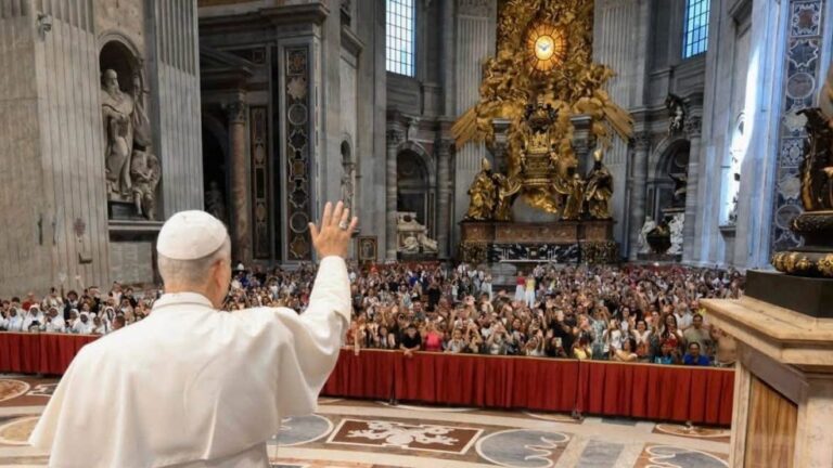 ¿Por qué motivos hubo una reforma litúrgica en la Iglesia? El Papa León XIV lo explica