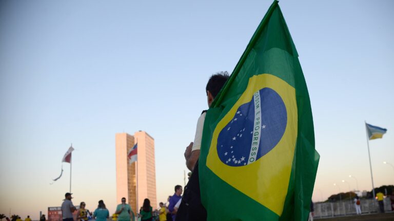 ¿Qué es lo que hoy más falta en la política de Brasil y del mundo?