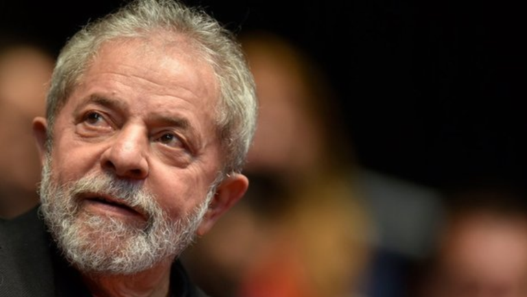 ‘Lula é corrupto’