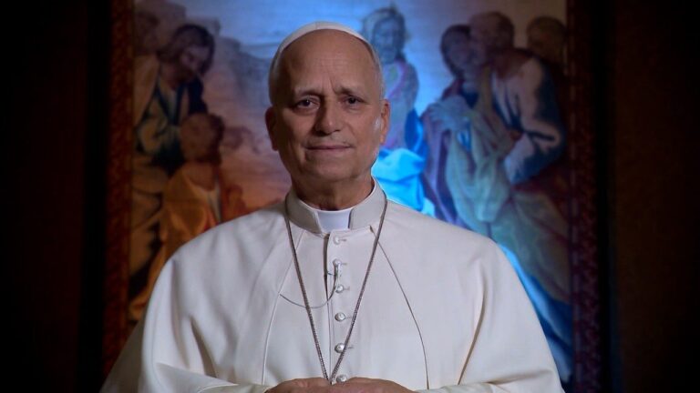 El Papa llama a reconstruir la paz y rechaza la guerra en nombre de Dios
